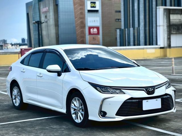 ★SUM模範店家認證車　　　　★熱門四門代步車★里程保證　★IKEY免持鑰匙★ACC跟車　　　　　★數位恆溫★數位儀表  第10張相片