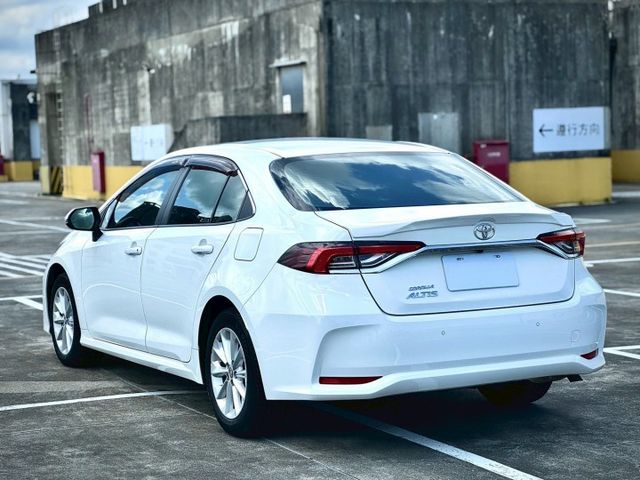 ★SUM模範店家認證車　　　　★熱門四門代步車★里程保證　★IKEY免持鑰匙★ACC跟車　　　　　★數位恆溫★數位儀表  第11張相片