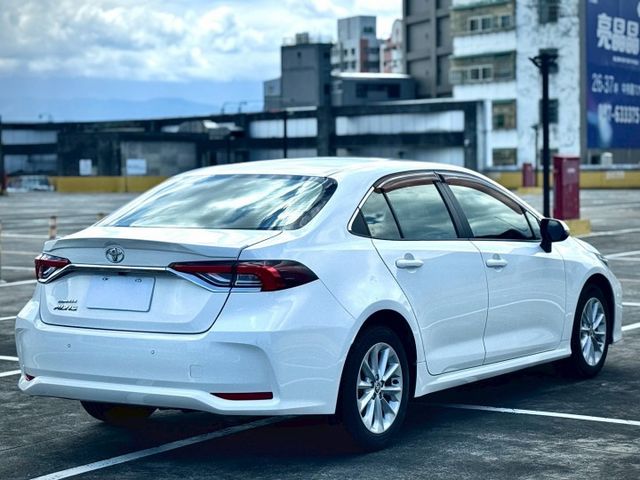 ★SUM模範店家認證車　　　　★熱門四門代步車★里程保證　★IKEY免持鑰匙★ACC跟車　　　　　★數位恆溫★數位儀表  第12張相片