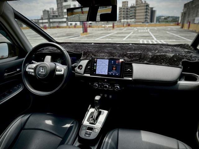 ★SUM模範店家★專業認證　★熱門五門掀背車款　　　　★里程保證★ACC自動跟車　　★360°環景★摸門解鎖  第15張相片