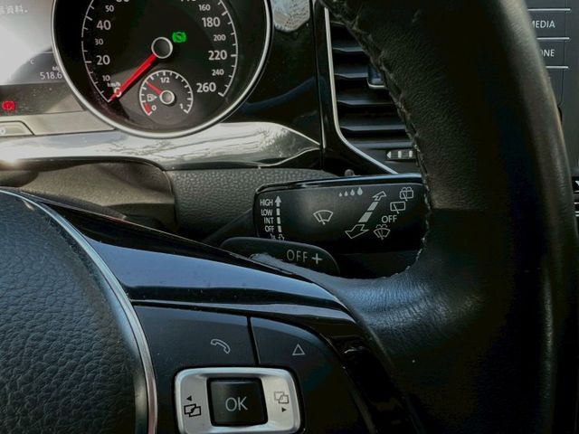 ★SUM模範店家★專業認證　★熱門休旅車款★里程保證　　★定速巡航★雙區數位恆溫　　　　　★一鍵啟動★倒車影像  第3張相片