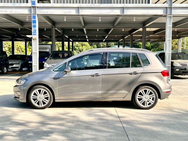 ★SUM模範店家★專業認證　★熱門休旅車款★里程保證　　★定速巡航★雙區數位恆溫　　　　　★一鍵啟動★倒車影像  第18張相片