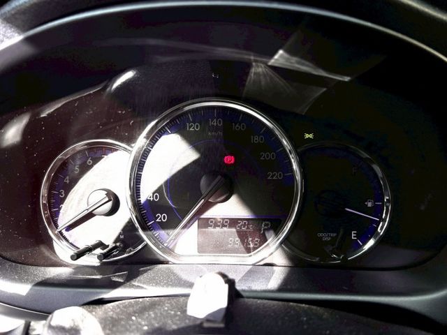 ★SUM模範店家★專業認證　★熱門五門掀背車款　　　　★里程保證★多功能數位影音　　　★倒車影像★保養維修便宜  第2張相片