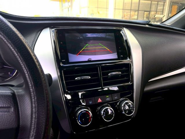 ★SUM模範店家★專業認證　★熱門五門掀背車款　　　　★里程保證★多功能數位影音　　　★倒車影像★保養維修便宜  第3張相片