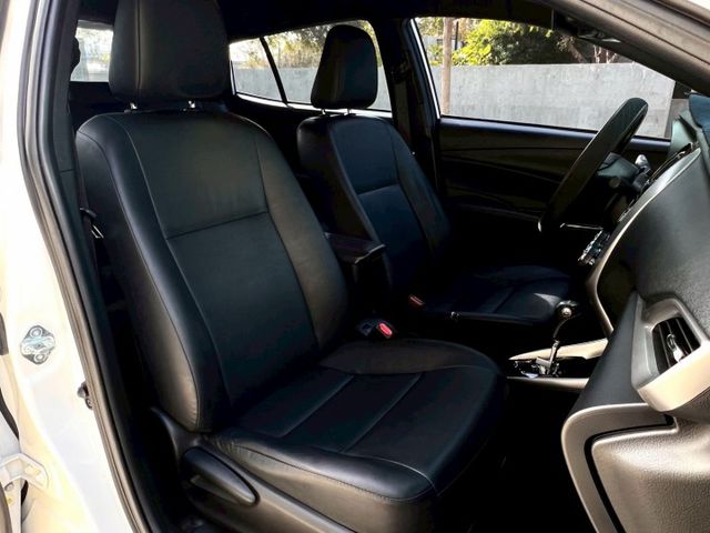 ★SUM模範店家★專業認證　★熱門五門掀背車款　　　　★里程保證★多功能數位影音　　　★倒車影像★保養維修便宜  第11張相片