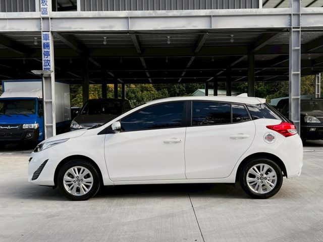 ★SUM模範店家★專業認證　★熱門五門掀背車款　　　　★里程保證★多功能數位影音　　　★倒車影像★保養維修便宜  第18張相片