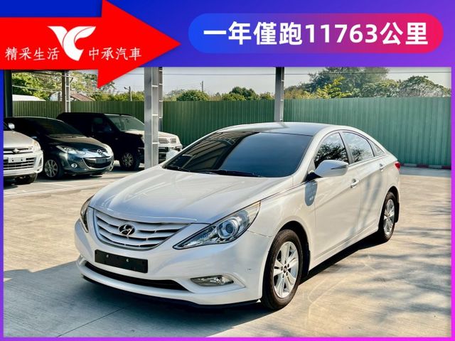 ★SUM模範店認證車　 　　　  ★熱門四門轎車款　　　　　★里程保證★電動調整座椅　　　★定速巡航★倒車影像  第1張相片