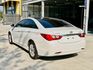 ★SUM模範店認證車　 　　　  ★熱門四門轎車款　　　　　★里程保證★電動調整座椅　　　★定速巡航★倒車影像  第14張縮圖