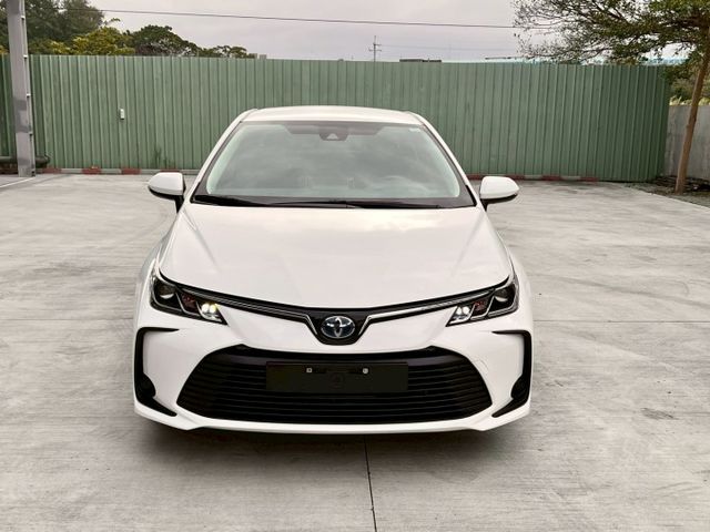 ★SUM模範店認證車　 　　　  ★熱門四門轎車款　　　　　★里程保證★ACC自動跟車　　　★車道偏移★倒車影像  第13張相片