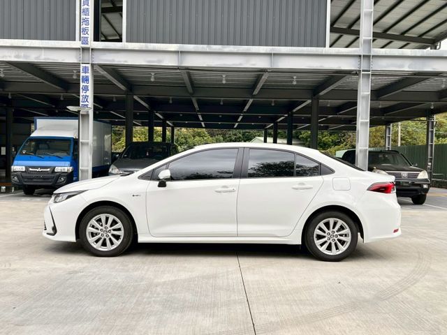 ★SUM模範店認證車　 　　　  ★熱門四門轎車款　　　　　★里程保證★ACC自動跟車　　　★車道偏移★倒車影像  第18張相片