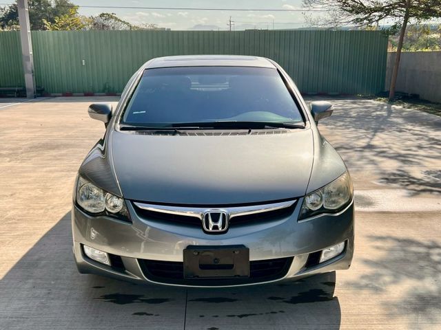 ★SUM模範店認證車　 　　　  ★熱門四門代步車　　　　　★里程保證★電動後視鏡　　　★保養便宜★好開耐操  第9張相片