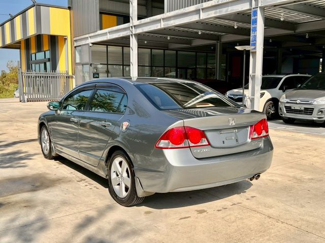 ★SUM模範店認證車　 　　　  ★熱門四門代步車　　　　　★里程保證★電動後視鏡　　　★保養便宜★好開耐操  第11張相片