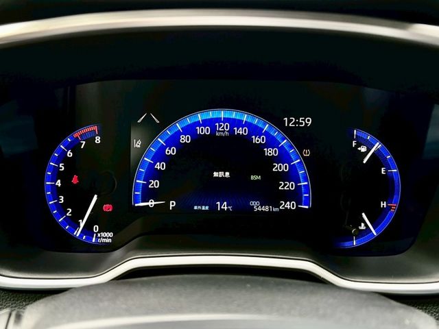 ★SUM模範店家★專業認證　★熱門五門掀背車款　　　　★里程保證★IKEY免持鑰匙　　　★電子手剎車★倒車影像  第2張相片