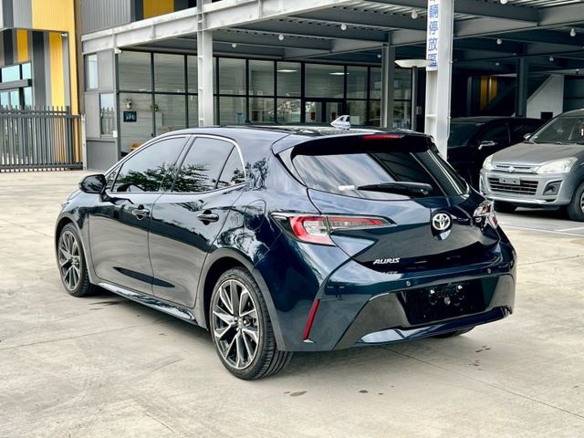 ★SUM模範店家★專業認證　★熱門五門掀背車款　　　　★里程保證★IKEY免持鑰匙　　　★電子手剎車★倒車影像  第17張相片