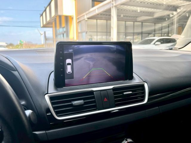 ★SUM模範店認證車　 　　　  ★熱門四門代步車　　　　　★里程保證★IKEY免持鑰匙　　　★定速巡航★倒車影像  第3張相片