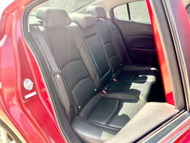 ★SUM模範店認證車　 　　　  ★熱門四門代步車　　　　　★里程保證★IKEY免持鑰匙　　　★定速巡航★倒車影像  第9張相片