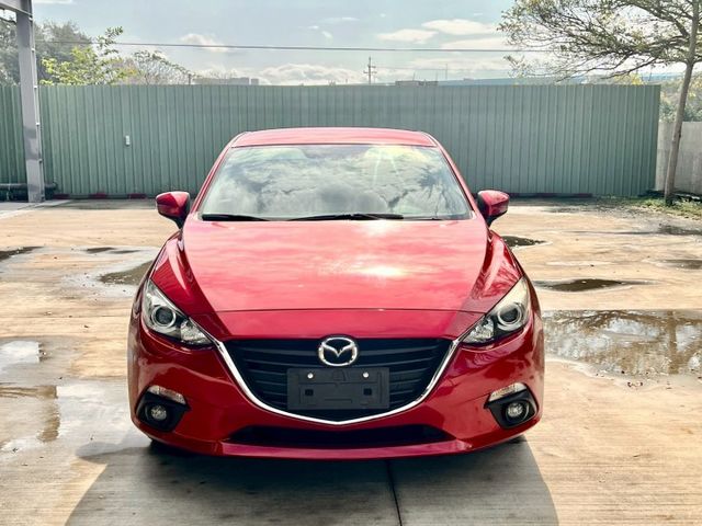 ★SUM模範店認證車　 　　　  ★熱門四門代步車　　　　　★里程保證★IKEY免持鑰匙　　　★定速巡航★倒車影像  第10張相片