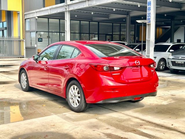 ★SUM模範店認證車　 　　　  ★熱門四門代步車　　　　　★里程保證★IKEY免持鑰匙　　　★定速巡航★倒車影像  第12張相片