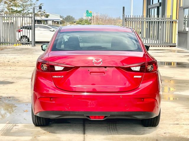 ★SUM模範店認證車　 　　　  ★熱門四門代步車　　　　　★里程保證★IKEY免持鑰匙　　　★定速巡航★倒車影像  第13張相片