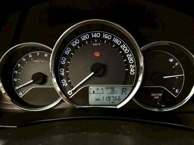 ★SUM模範店認證車　 　　　  ★熱門四門代步車　　　　　★里程保證★電動後視鏡　　　★多功能數位影音★倒車影像  第2張相片