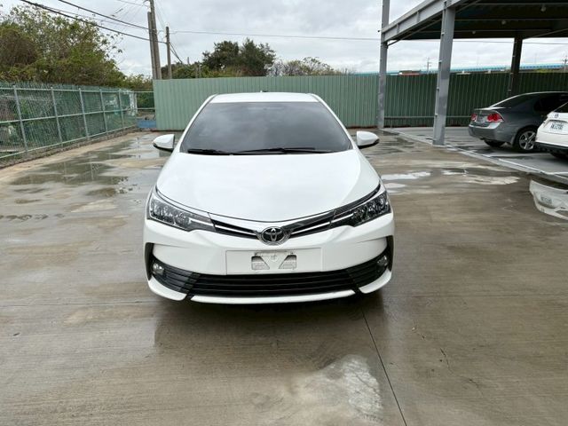 ★SUM模範店認證車　 　　　  ★熱門四門轎車款　　　　　★里程保證★IKEY免持鑰匙　　　★多功能數位影音★倒車影像  第13張相片