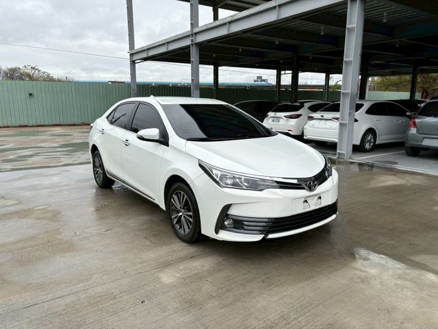 ★SUM模範店認證車　 　　　  ★熱門四門轎車款　　　　　★里程保證★IKEY免持鑰匙　　　★多功能數位影音★倒車影像  第14張相片