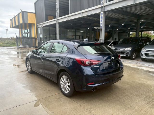 ★SUM模範店家★專業認證　★熱門五門掀背車款　　　　★里程保證★IKEY免持鑰匙　　　★定速巡航★倒車影像  第14張相片