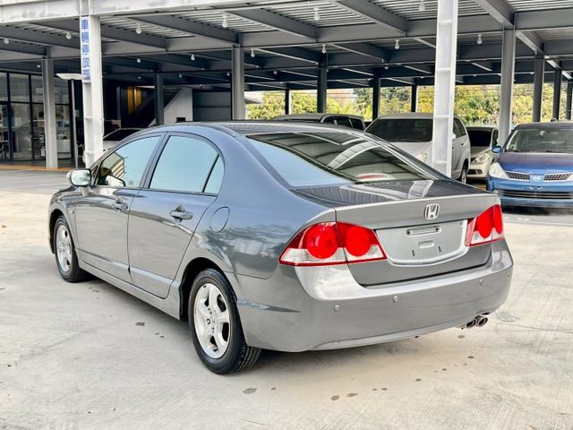 ★SUM模範店認證車　 　　　 ★熱門四門代步車　　　　　★里程保證★電動後視鏡　　　★保養便宜★好開耐操  第12張相片