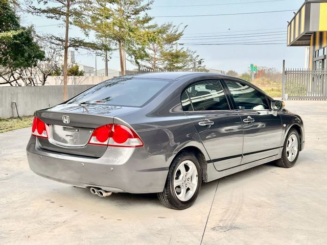 ★SUM模範店認證車　 　　　 ★熱門四門代步車　　　　　★里程保證★電動後視鏡　　　★保養便宜★好開耐操  第14張相片