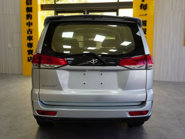 ★SUM模範店家★專業認證　★熱門休旅車款★里程保證　　★定速巡航★里程超低　　　　★空間超級大★載人載貨好方便  第14張相片