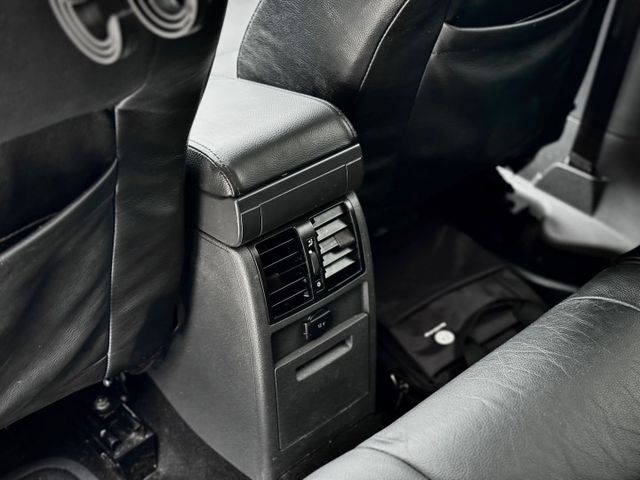 ★SUM模範店家★專業認證　★熱門休旅車款★里程保證　　★稀有7人座★渦輪增壓　　　★空間超級大★稅金便宜  第10張相片