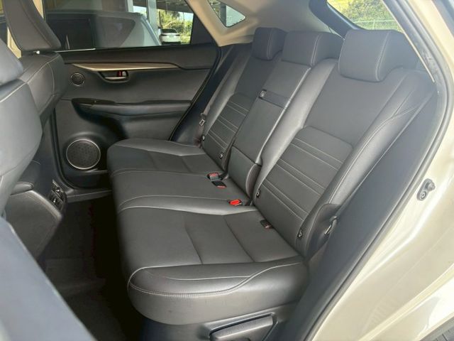 ★SUM模範店家★專業認證　★熱門休旅車款★里程保證　　★ACC自動跟車★盲點偵測　　　★一鍵啟動★倒車影像  第14張相片