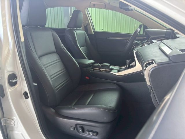 ★SUM模範店家★專業認證　★熱門休旅車款★里程保證　　★ACC自動跟車★盲點偵測　　　★一鍵啟動★倒車影像  第15張相片