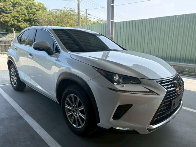 ★SUM模範店家★專業認證　★熱門休旅車款★里程保證　　★ACC自動跟車★盲點偵測　　　★一鍵啟動★倒車影像  第17張相片