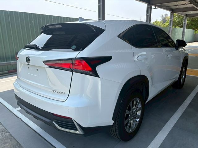 ★SUM模範店家★專業認證　★熱門休旅車款★里程保證　　★ACC自動跟車★盲點偵測　　　★一鍵啟動★倒車影像  第19張相片