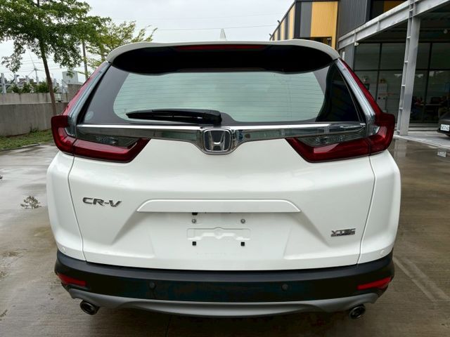 ★SUM模範店家★專業認證　★熱門休旅車款★里程保證　　★ACC自動跟車★全原廠保養　　　★一鍵啟動★倒車影像  第18張相片