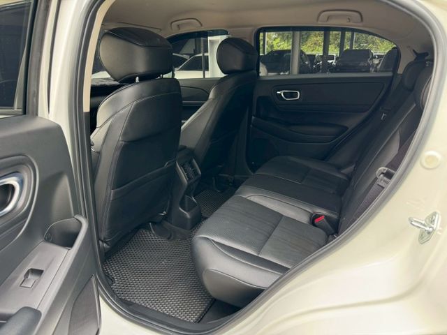 ★SUM模範店家★專業認證　★熱門休旅車款★里程保證　　★ACC自動跟車★免持鑰匙　　　★一鍵啟動★倒車影像  第11張相片