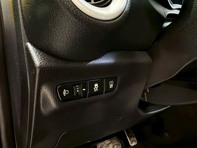 ★SUM模範店家★專業認證　★熱門五門掀背車款　　　　★里程保證★IKEY免持鑰匙　　　★定速巡航★原廠保固中  第6張相片