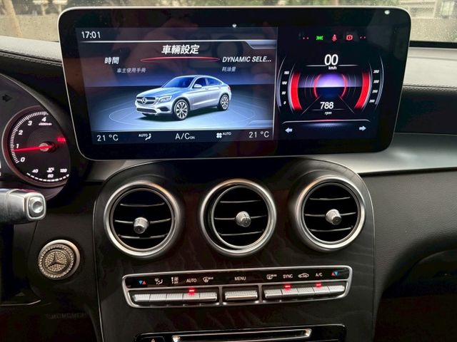 ★SUM模範店家★專業認證　★熱門休旅車款★里程保證　　★數位影音主機★盲點偵測　　　★一鍵啟動★倒車影像  第3張相片