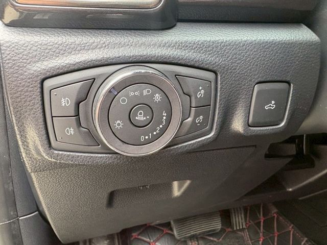 ★SUM模範店家★專業認證　★熱門越野車款★里程保證　　★IKEY免持鑰匙★定速巡航　　　★一鍵啟動★倒車影像  第5張相片