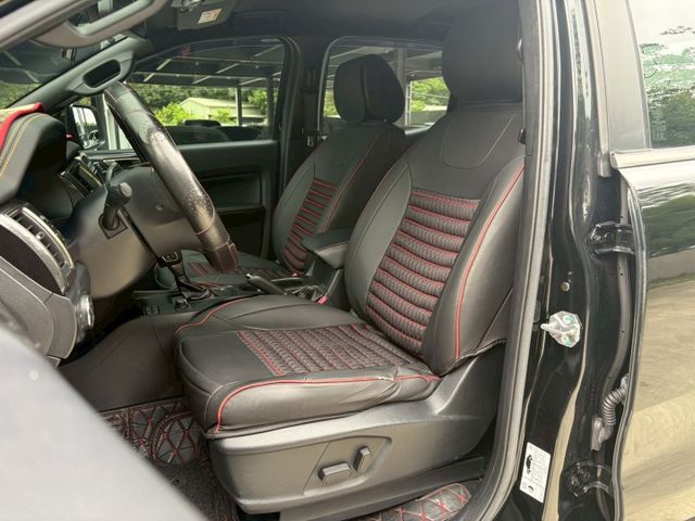 ★SUM模範店家★專業認證　★熱門越野車款★里程保證　　★IKEY免持鑰匙★定速巡航　　　★一鍵啟動★倒車影像  第9張相片