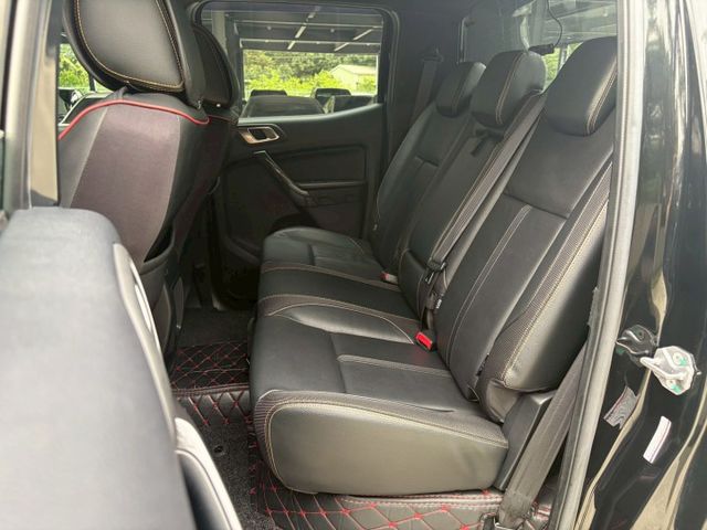 ★SUM模範店家★專業認證　★熱門越野車款★里程保證　　★IKEY免持鑰匙★定速巡航　　　★一鍵啟動★倒車影像  第10張相片