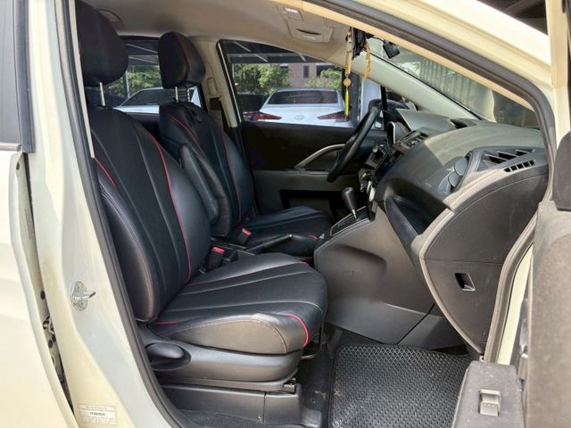 ★SUM模範店家★專業認證　★熱門七人座休旅車款　　　　★里程保證★大銀幕安卓機　　　★數位恆溫★倒車影像  第10張相片