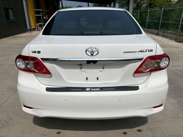 ★SUM模範店認證車　 　　　  ★熱門四門代步車　　　　　★里程保證★大銀幕安卓機　　　★保養便宜★好開耐操  第15張相片