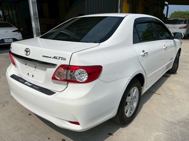 ★SUM模範店認證車　 　　　  ★熱門四門代步車　　　　　★里程保證★大銀幕安卓機　　　★保養便宜★好開耐操  第16張相片