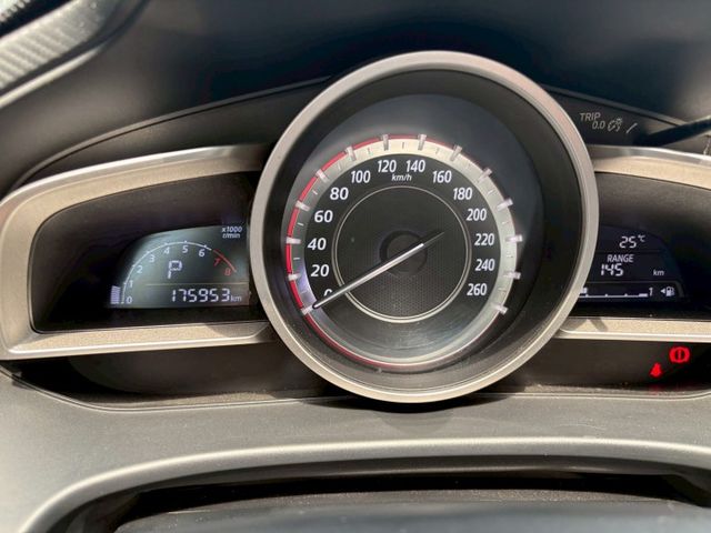 ★SUM模範店認證車　 　　　  ★熱門四門轎車款　　　　　★里程保證★IKEY免持鑰匙　　　★循跡防滑★倒車影像  第2張相片