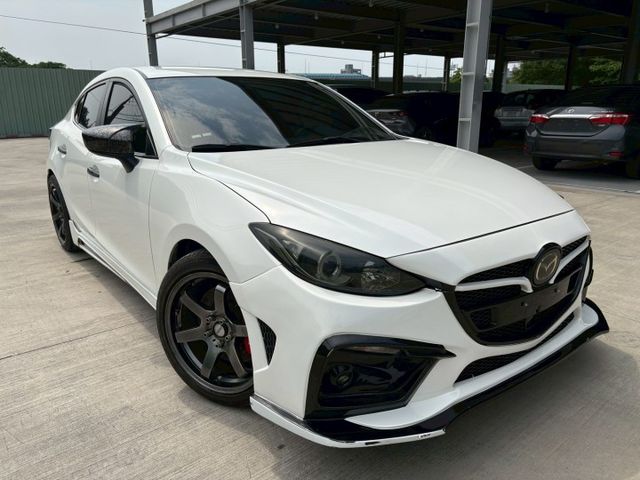 ★SUM模範店認證車　 　　　  ★熱門四門轎車款　　　　　★里程保證★IKEY免持鑰匙　　　★循跡防滑★倒車影像  第14張相片