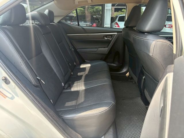 ★SUM模範店認證車　 　　　  ★熱門四門轎車款　　　　　★里程保證★IKEY免持鑰匙　　　★數位恆溫★倒車影像  第9張相片