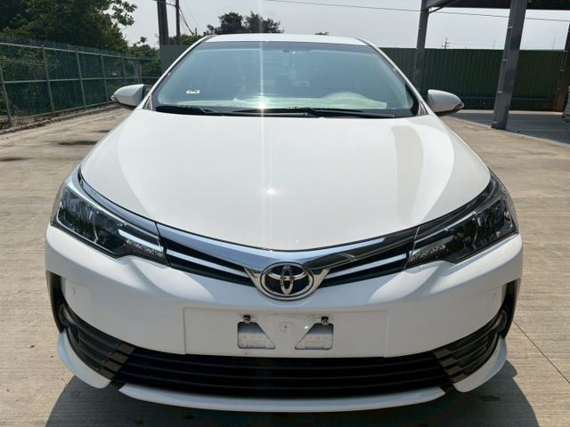 ★SUM模範店認證車　 　　　  ★熱門四門轎車款　　　　　★里程保證★IKEY免持鑰匙　　　★數位恆溫★倒車影像  第10張相片