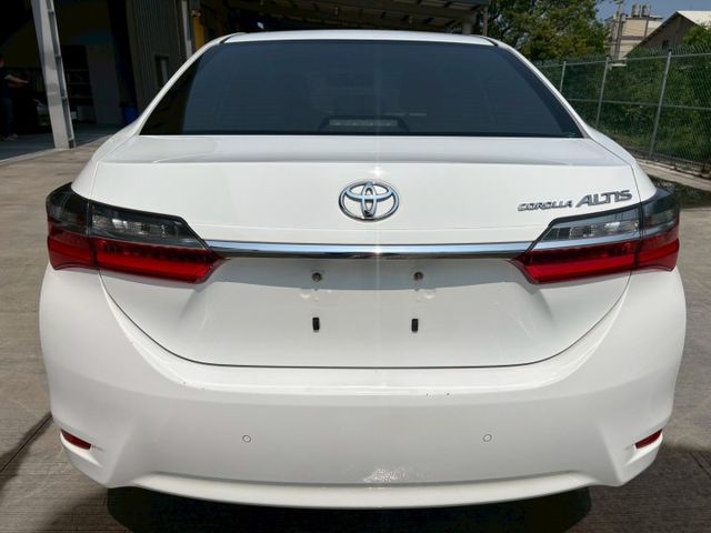 ★SUM模範店認證車　 　　　  ★熱門四門轎車款　　　　　★里程保證★IKEY免持鑰匙　　　★數位恆溫★倒車影像  第13張相片